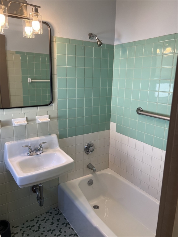 53 Oak Street # 2