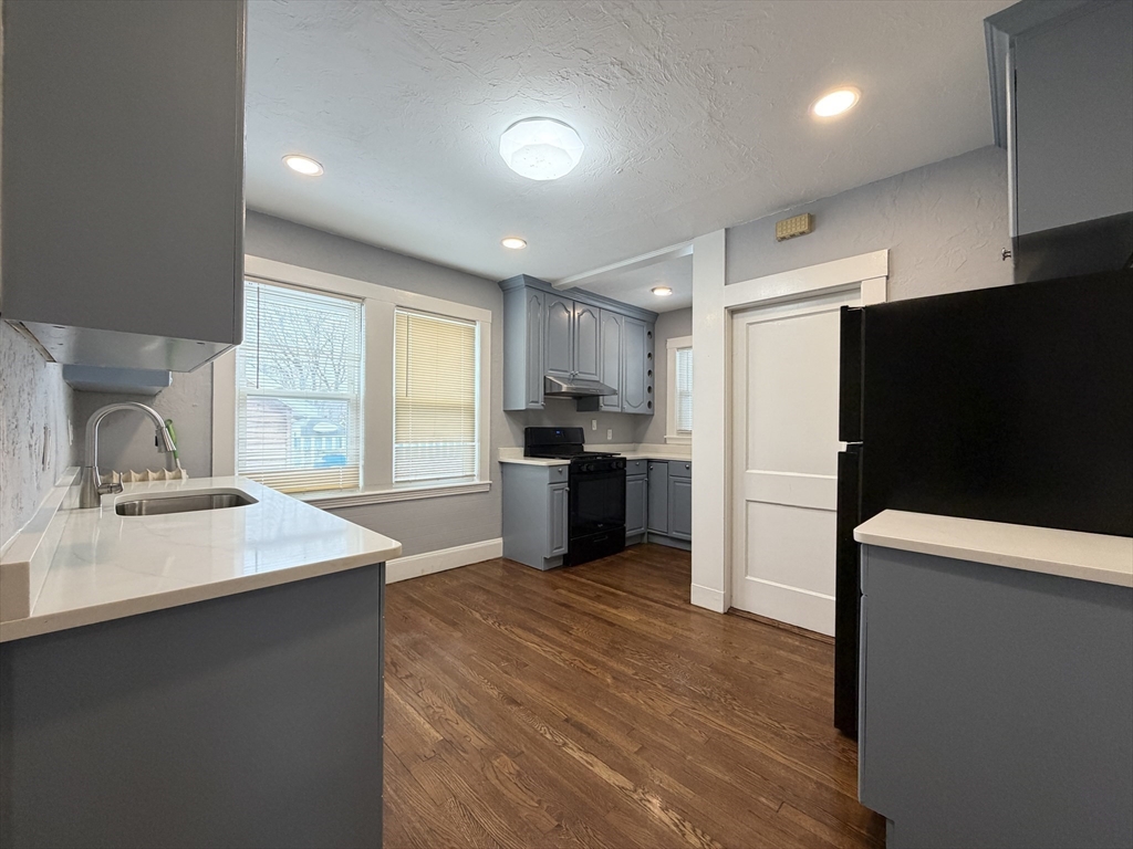 60 Ellerton Rd # 60