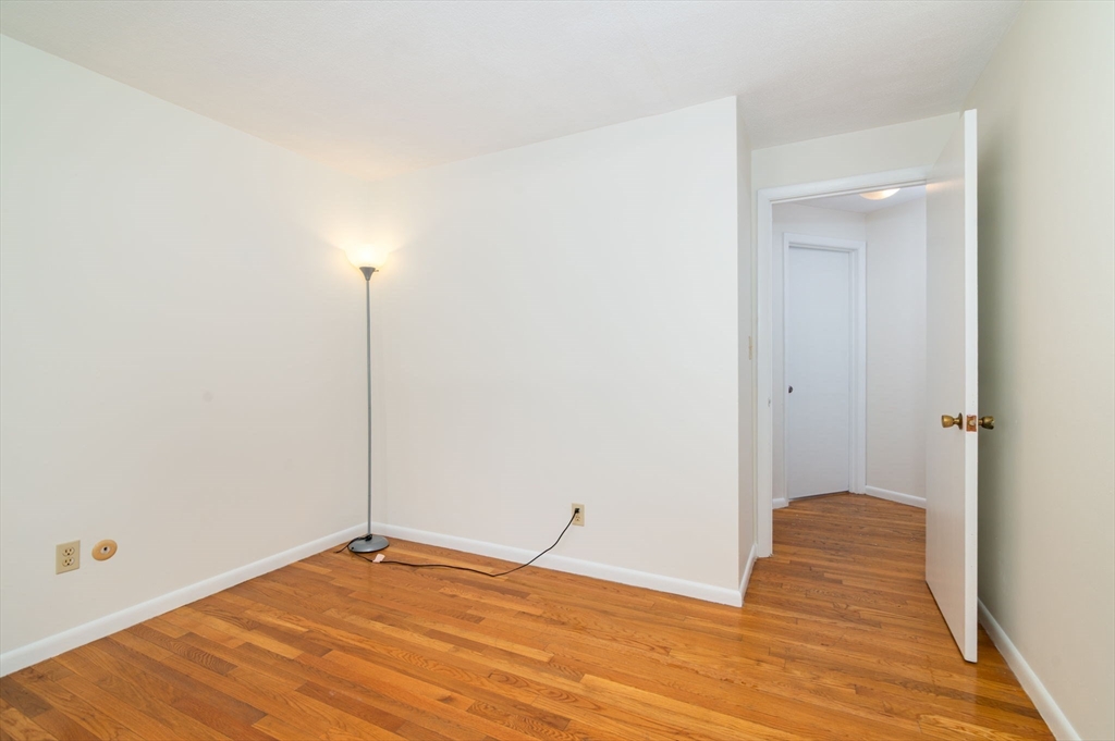 72 Martensen St # 2