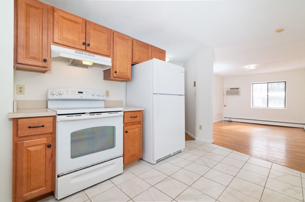 72 Martensen St # 2