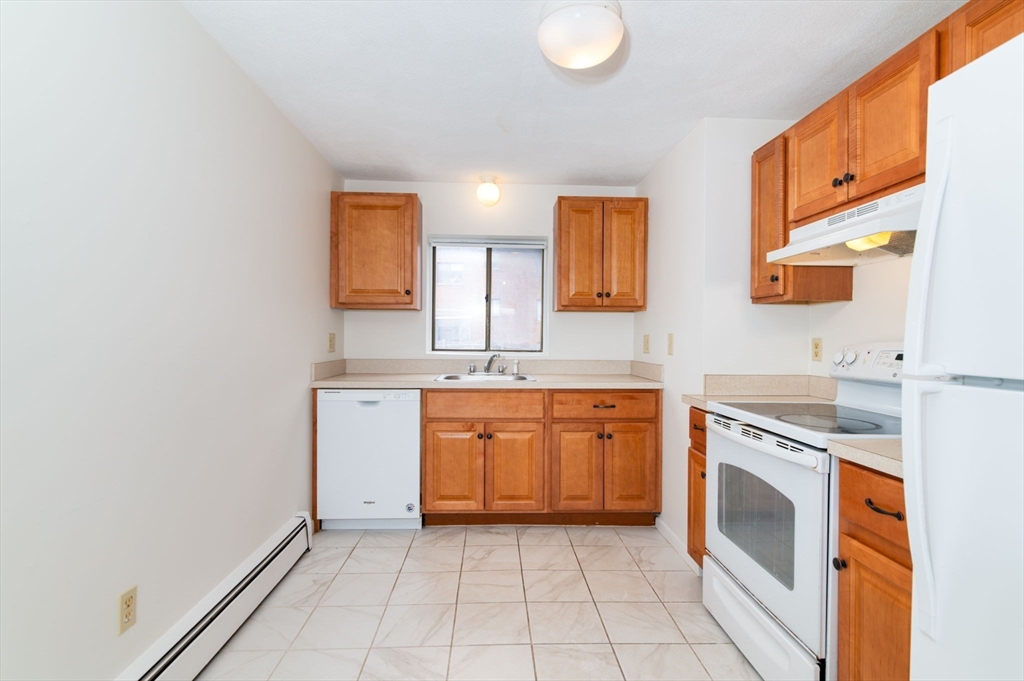 72 Martensen St # 2