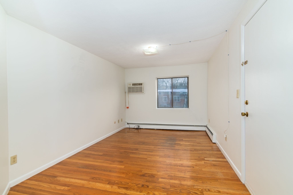 72 Martensen St # 2