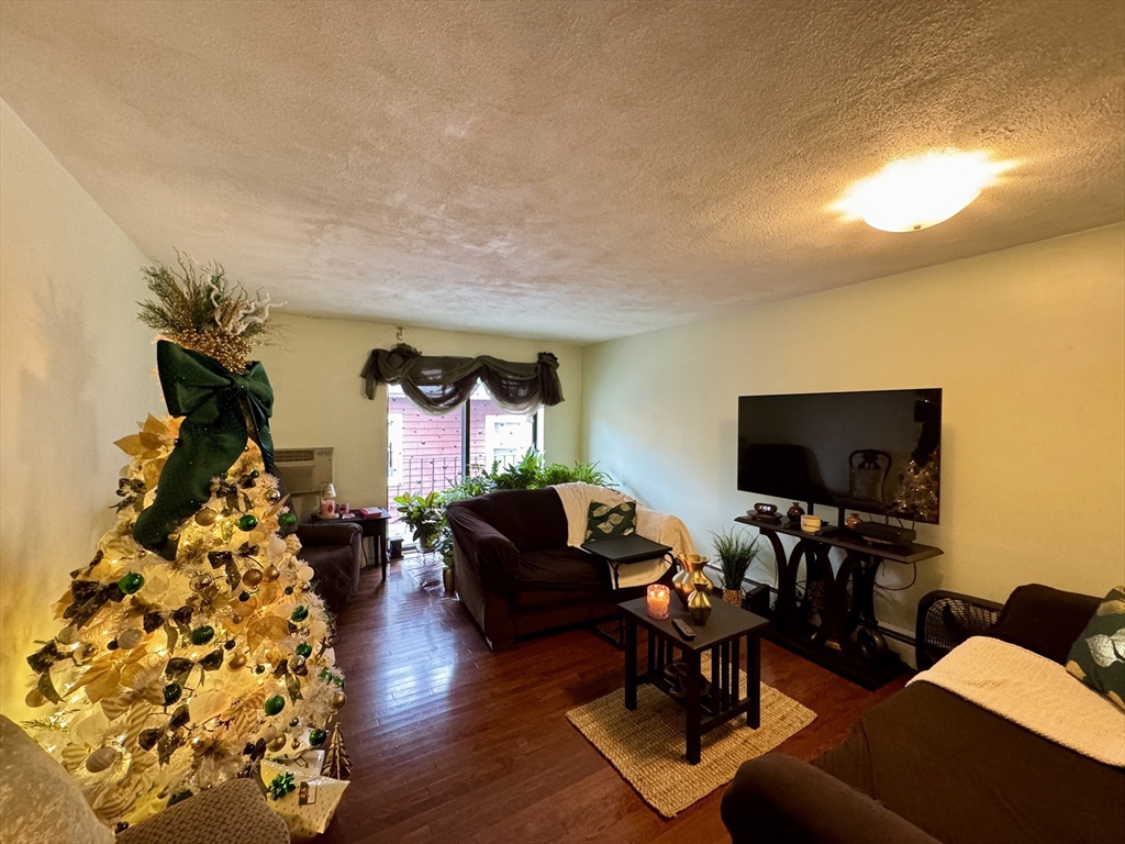 33 Cary Ave # 11