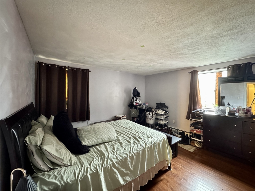 33 Cary Ave # 11