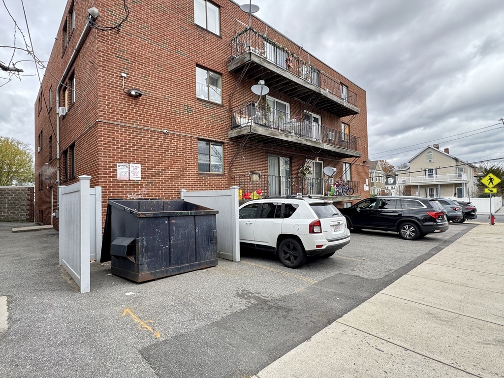 33 Cary Ave # 11
