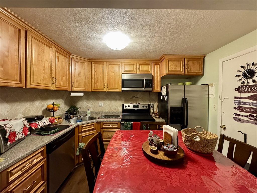 33 Cary Ave # 11