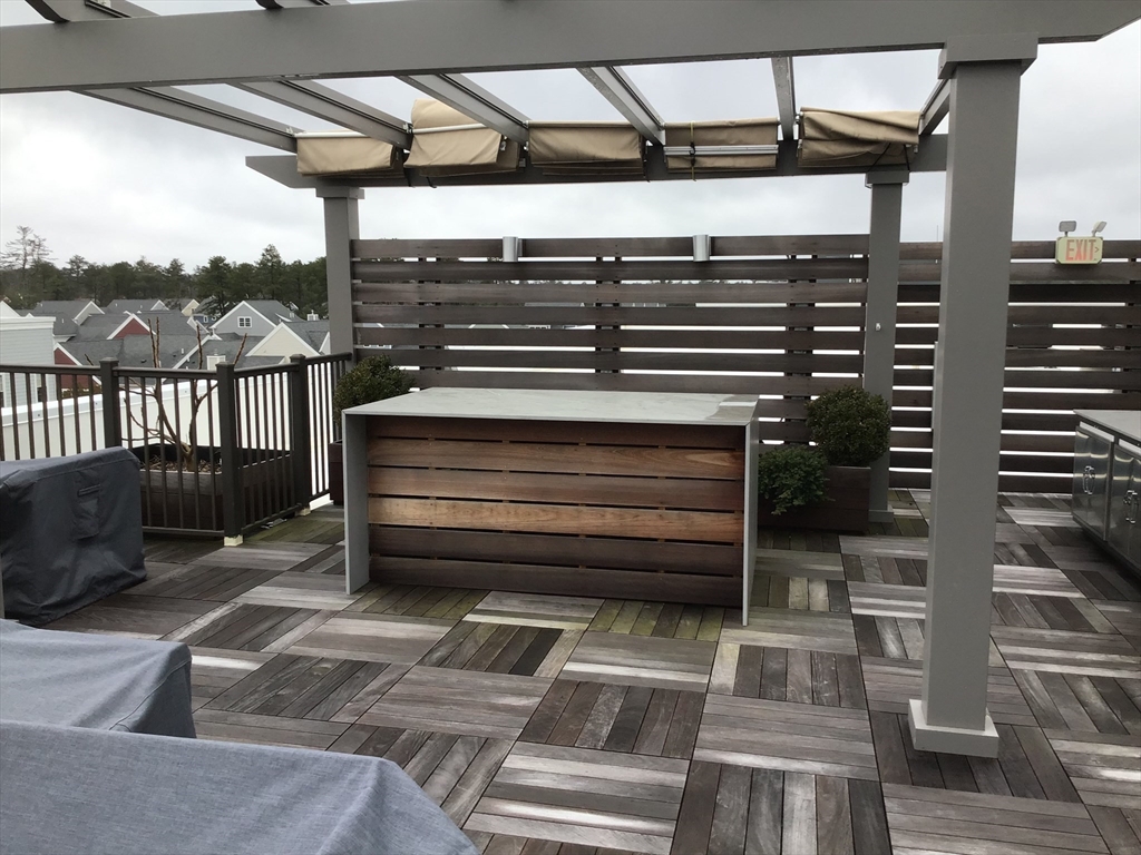 62 Mariners Way # 301