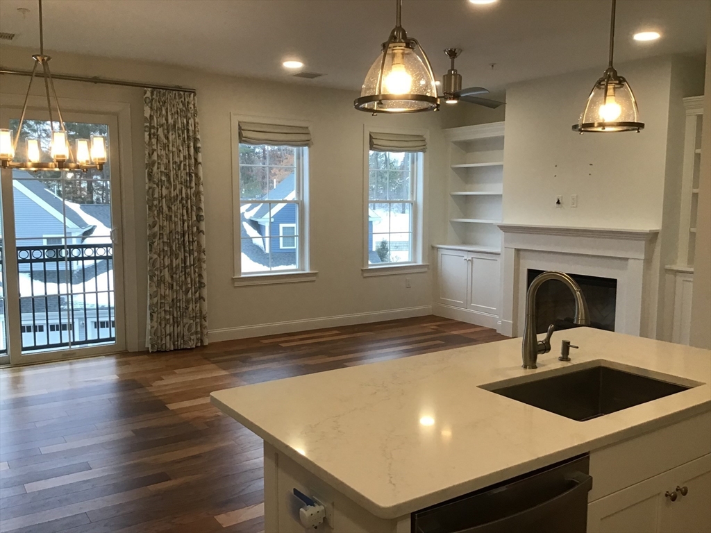 62 Mariners Way # 301