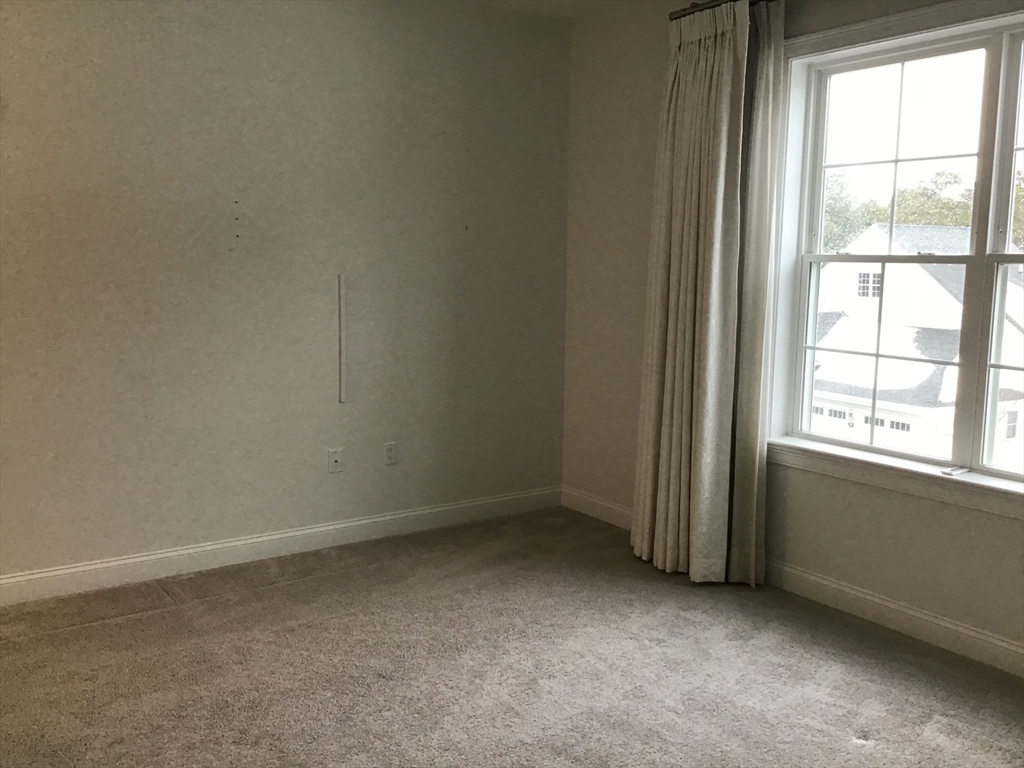 62 Mariners Way # 301