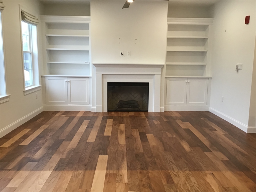 62 Mariners Way # 301