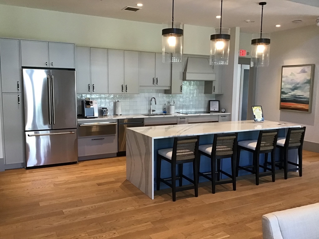 62 Mariners Way # 301