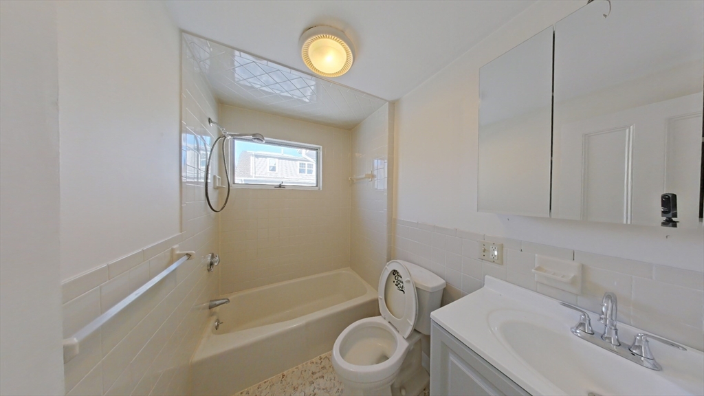 48 Swanton St # 48