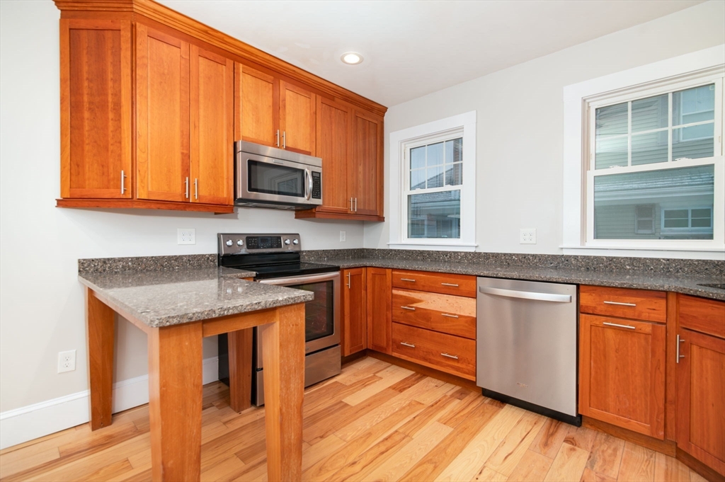 49 Endicott St # 49