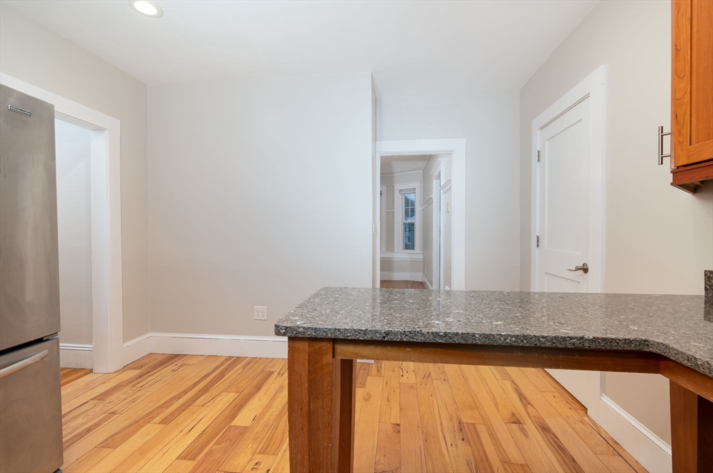 49 Endicott St # 49