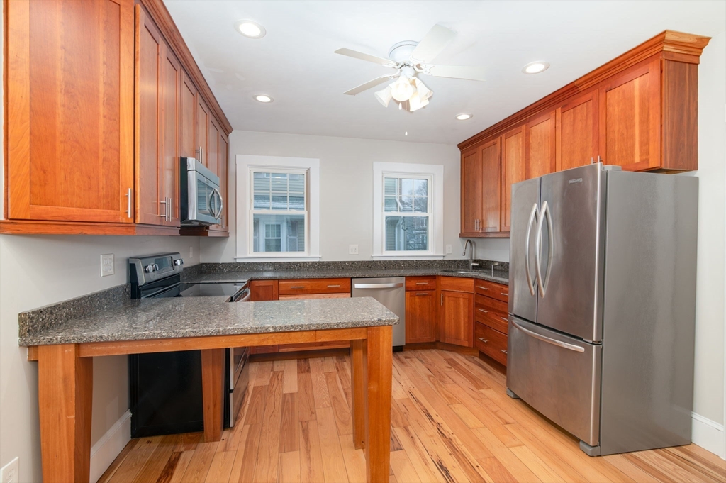 49 Endicott St # 49
