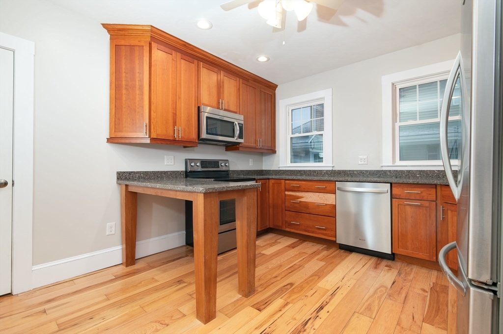 49 Endicott St # 49