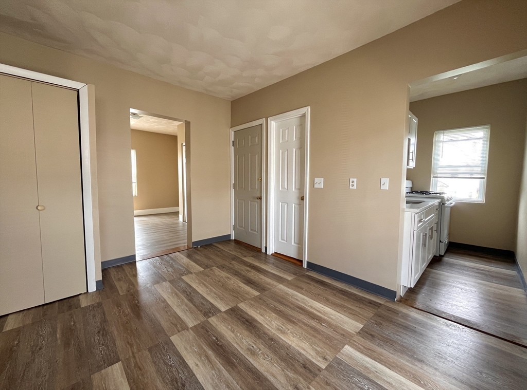 25 Oakland Ave # 3R