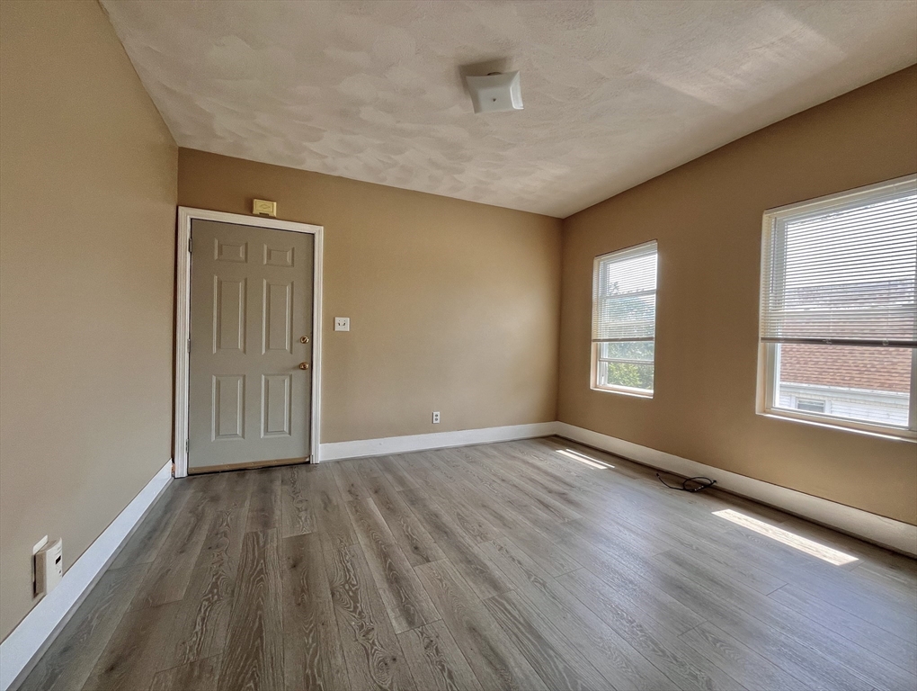 25 Oakland Ave # 3R