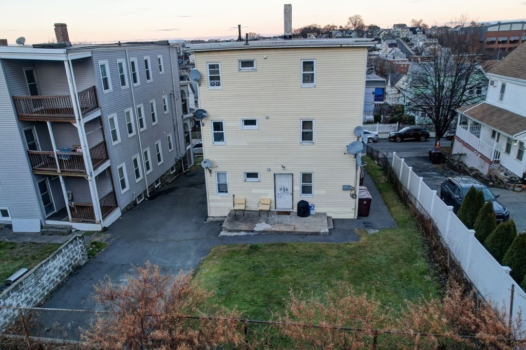 25 Oakland Ave # 3R