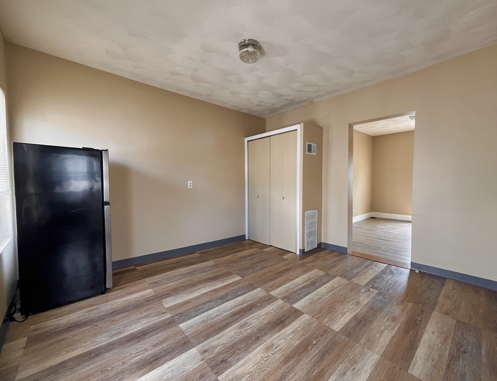 25 Oakland Ave # 3R