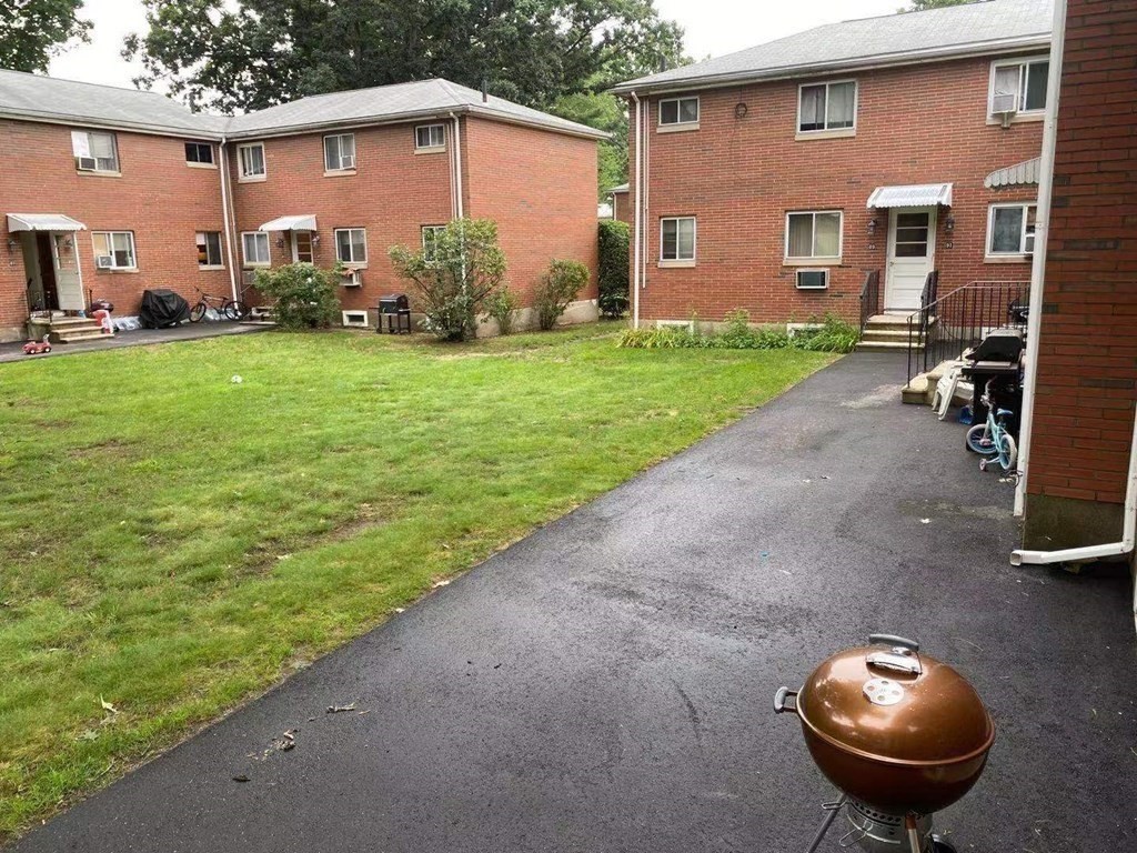 97 Bishop Dr # 97