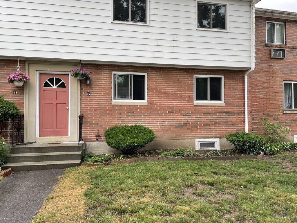 97 Bishop Dr # 97