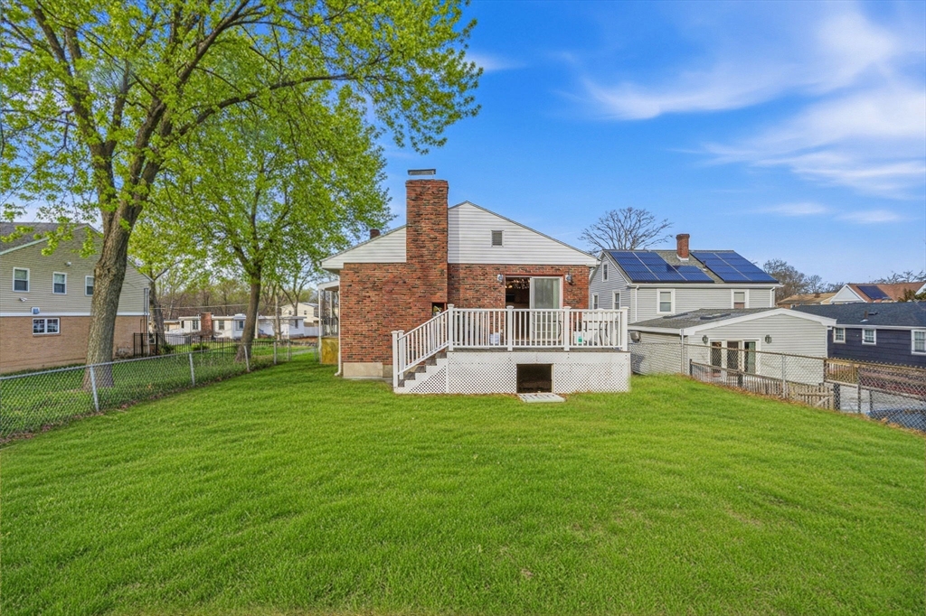 7 Carol St
