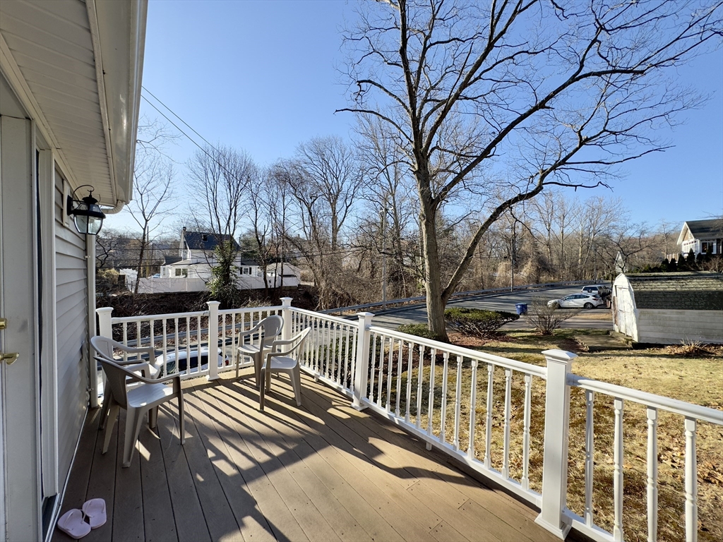 105 Brookside Rd