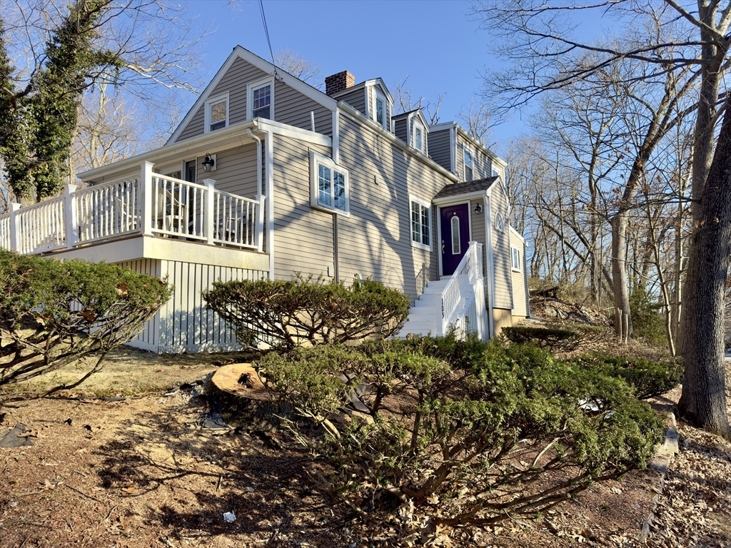 105 Brookside Rd