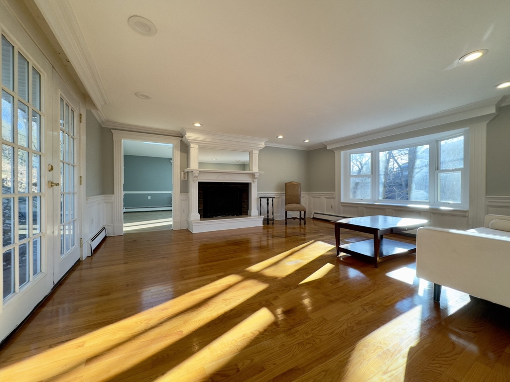 105 Brookside Rd