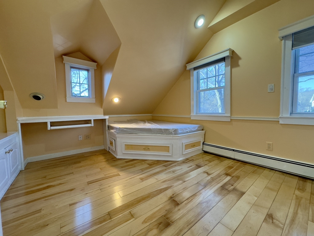 105 Brookside Rd