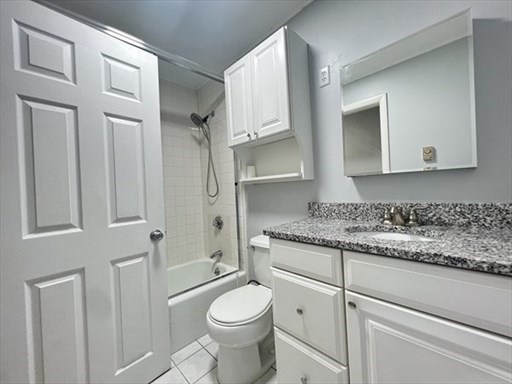 54 Fountain Ln # 5