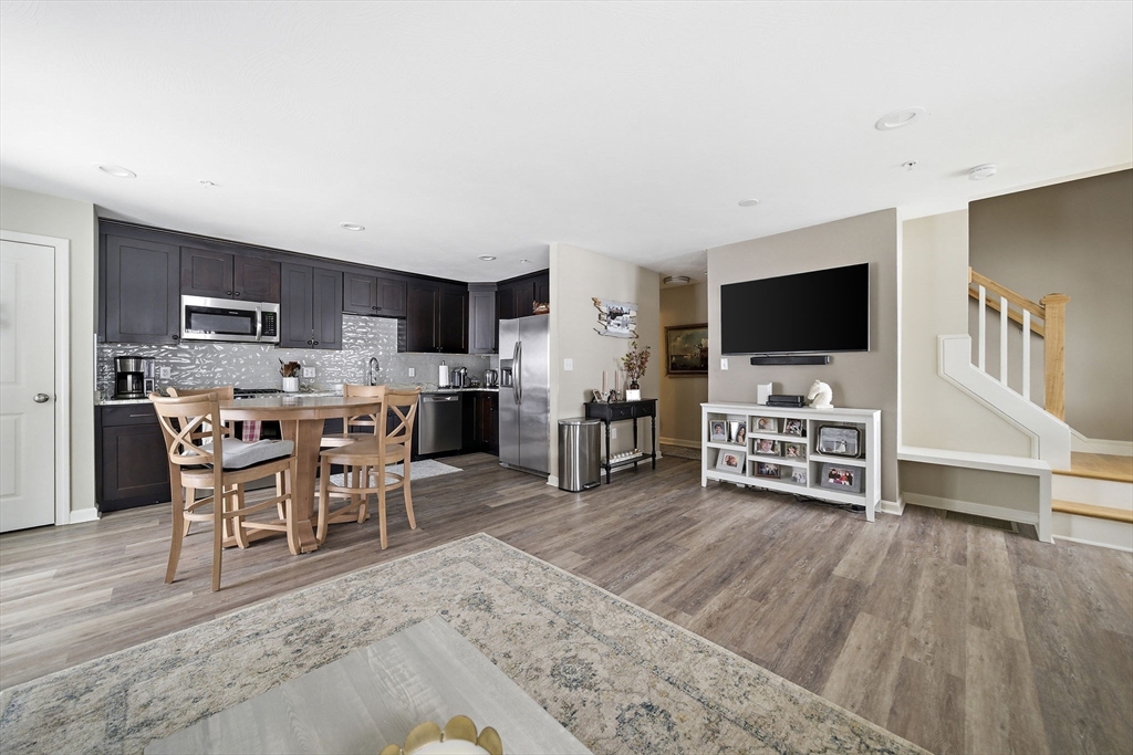 138 Elm St # 38
