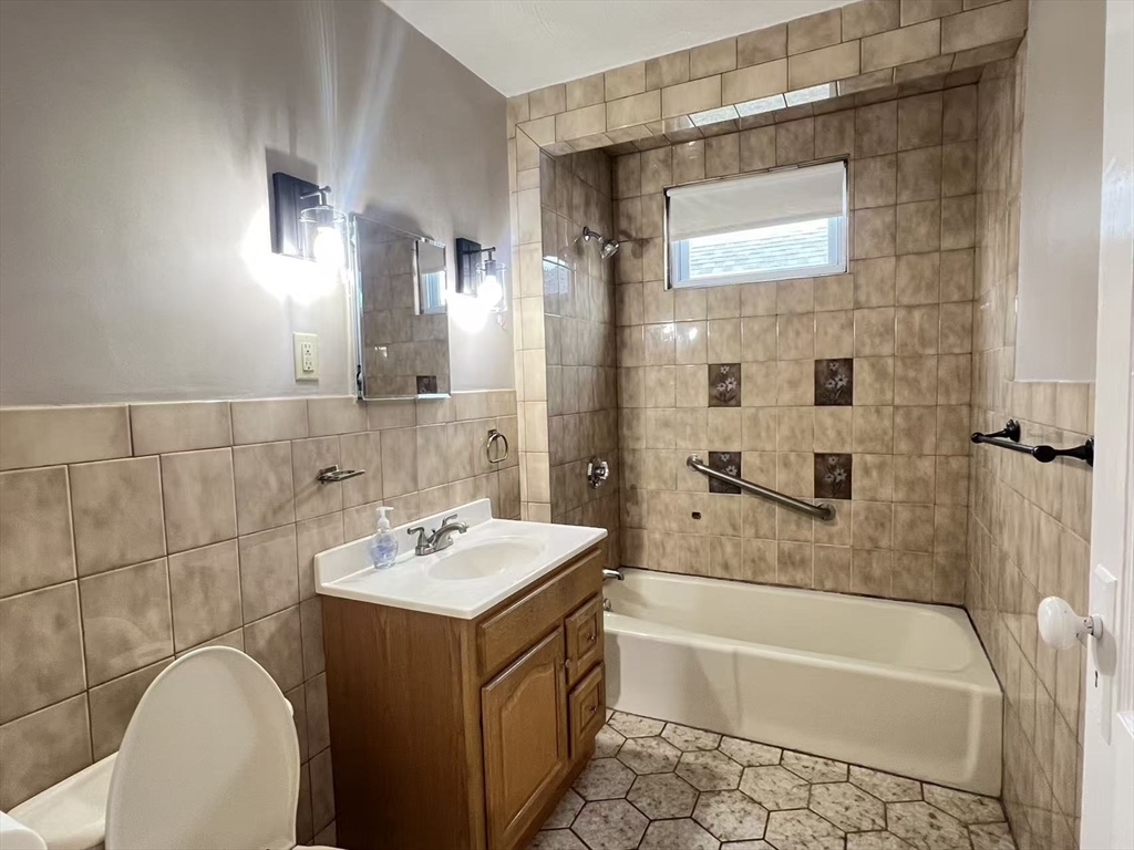 9 Saint James Rd # 9