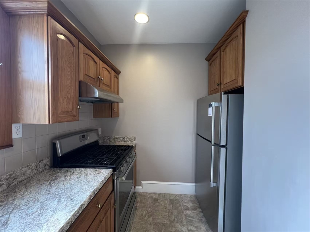 9 Saint James Rd # 9