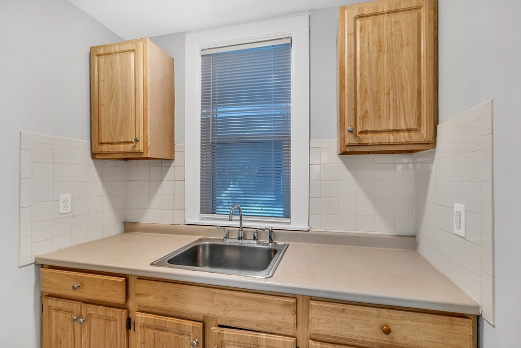109 Harrishof St # 1
