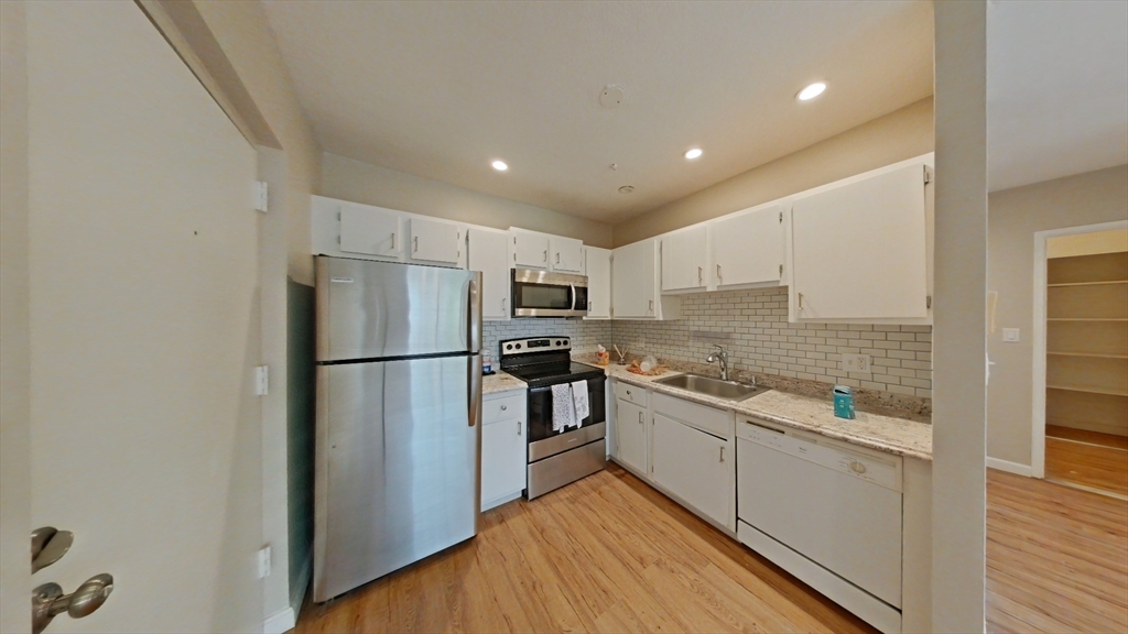 67 Milliken APT 21B