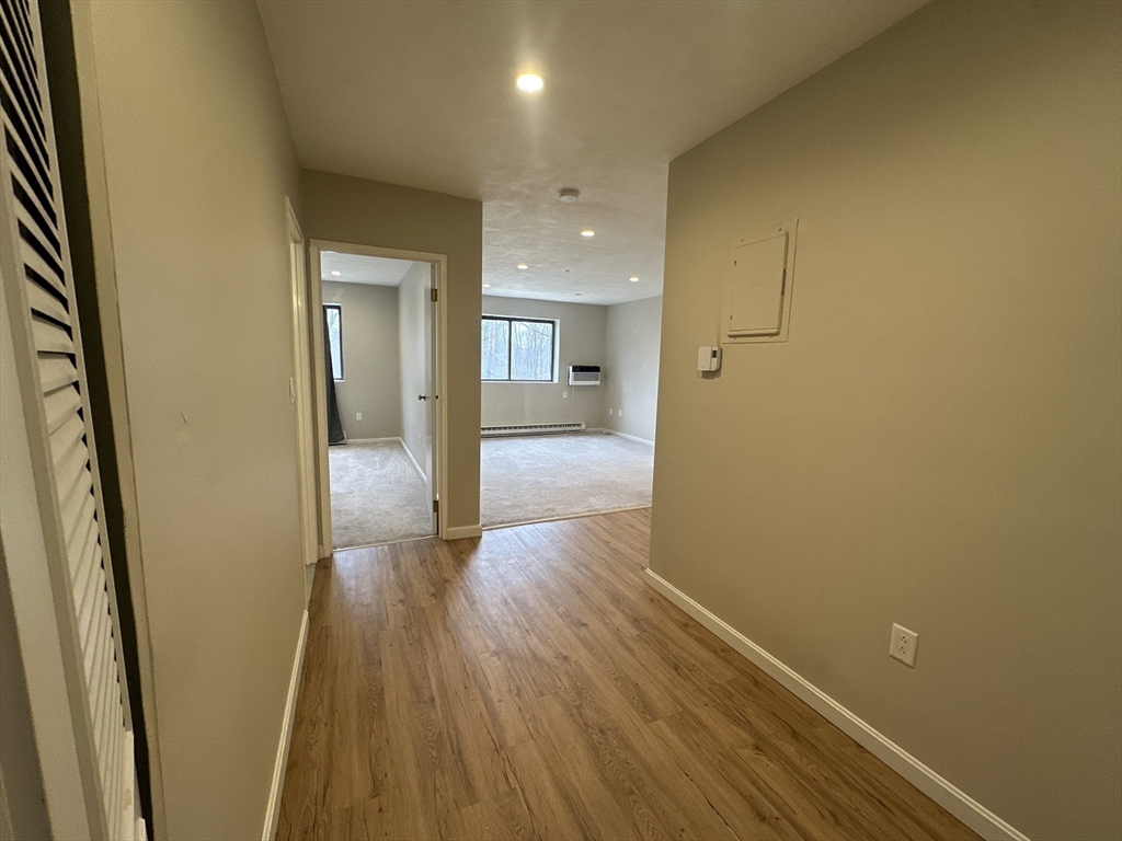 67 Milliken APT 21B