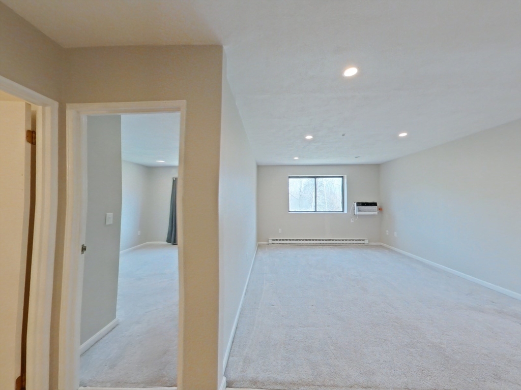 67 Milliken APT 21B
