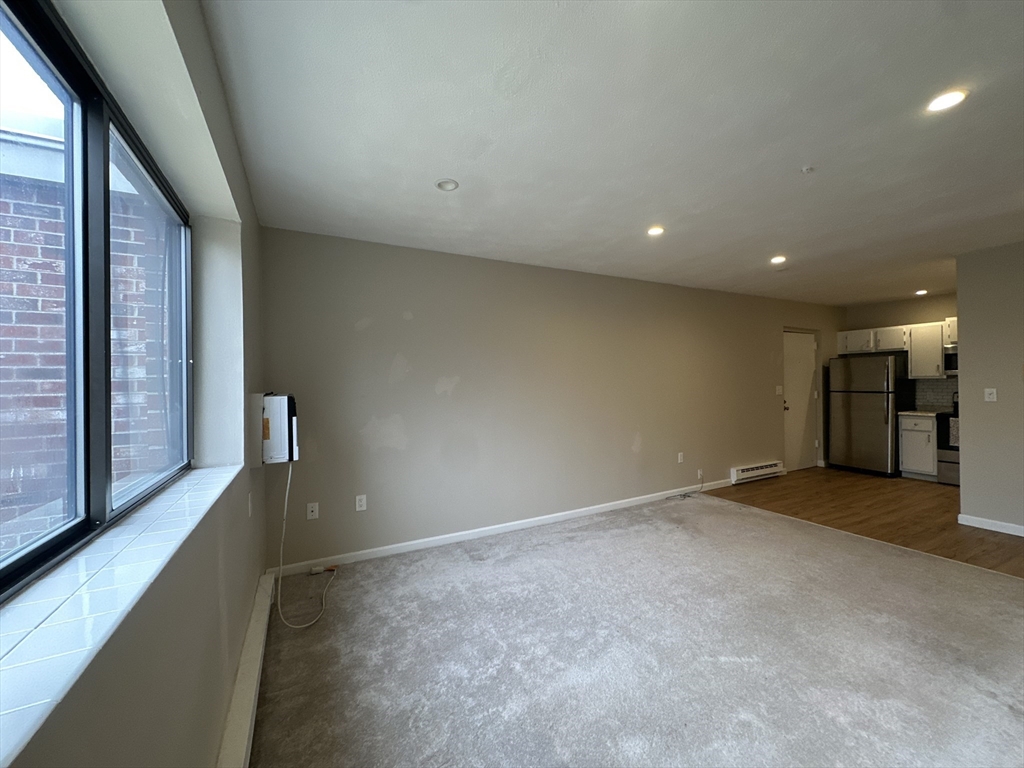 67 Milliken APT 21B