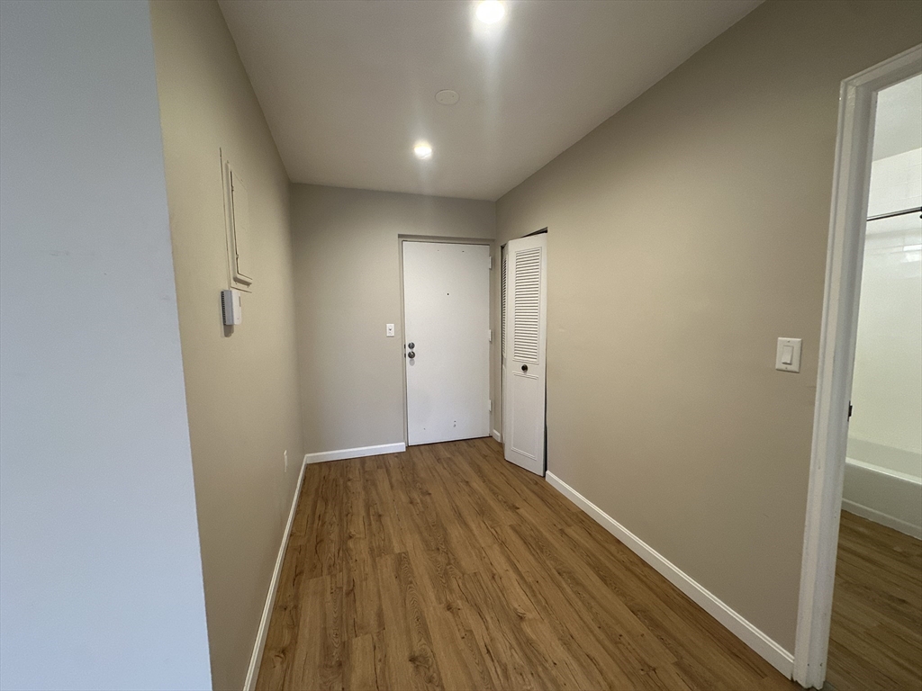 67 Milliken APT 21B