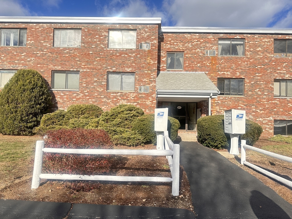 67 Milliken APT 21B