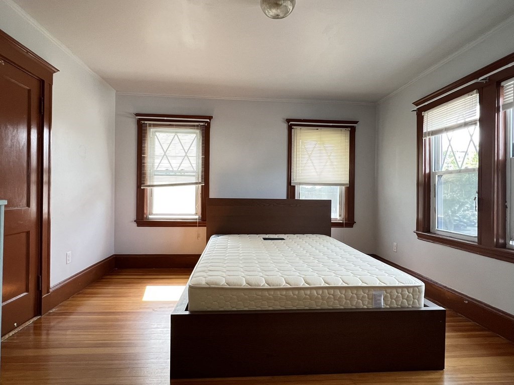 17 Cheriton Rd Unit: SF