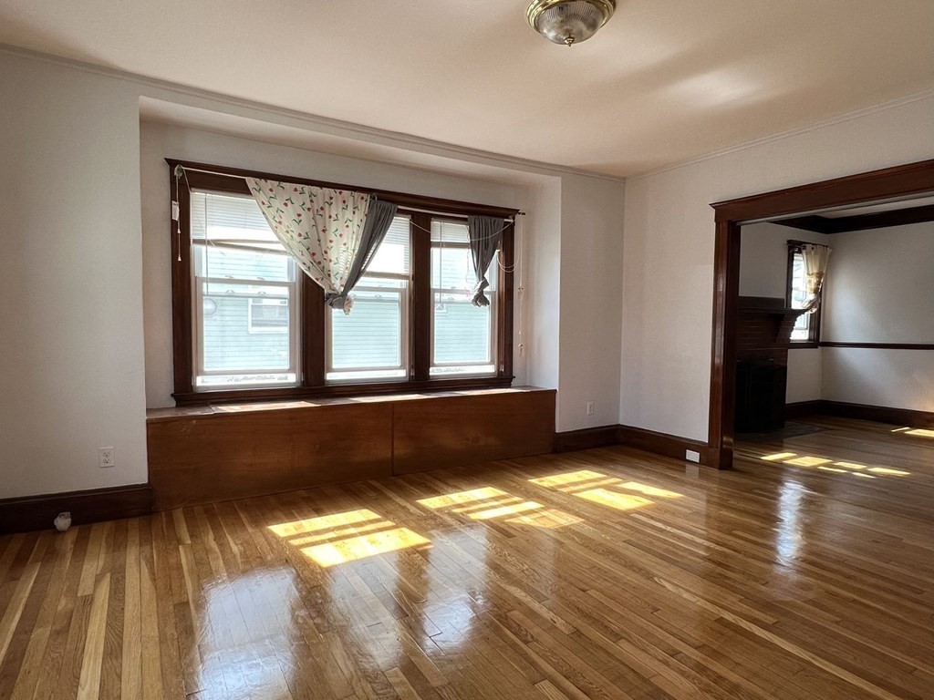 17 Cheriton Rd Unit: SF