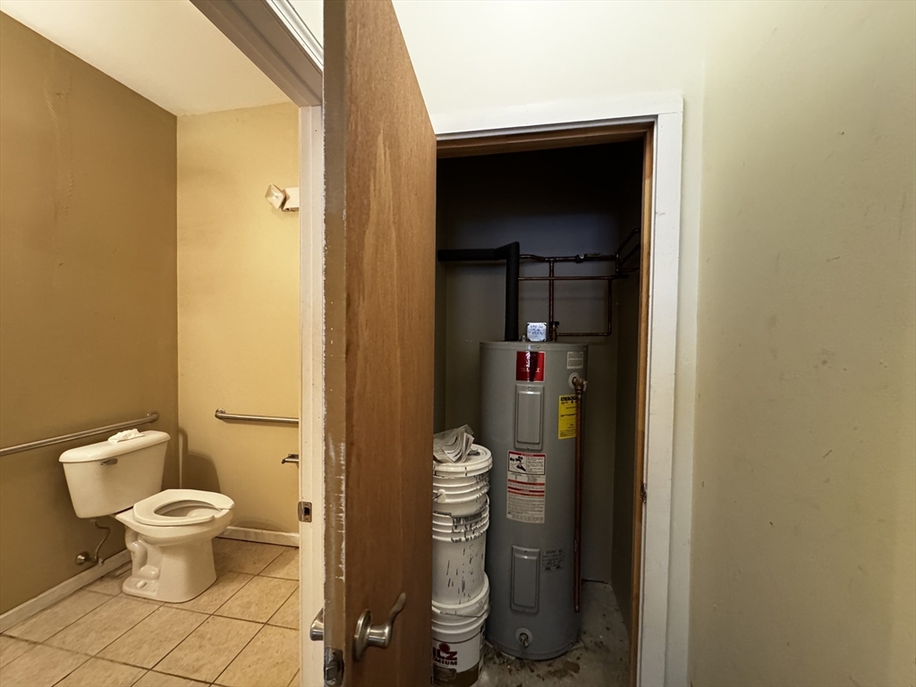 28-42 Commercial St # 28