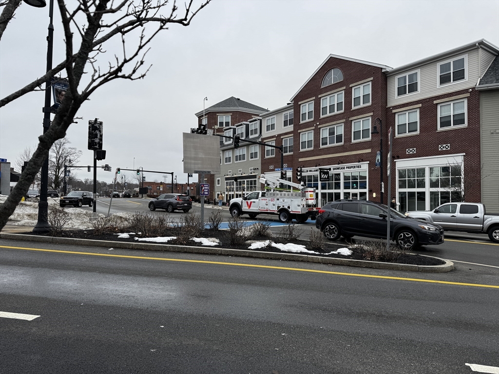 28-42 Commercial St # 28