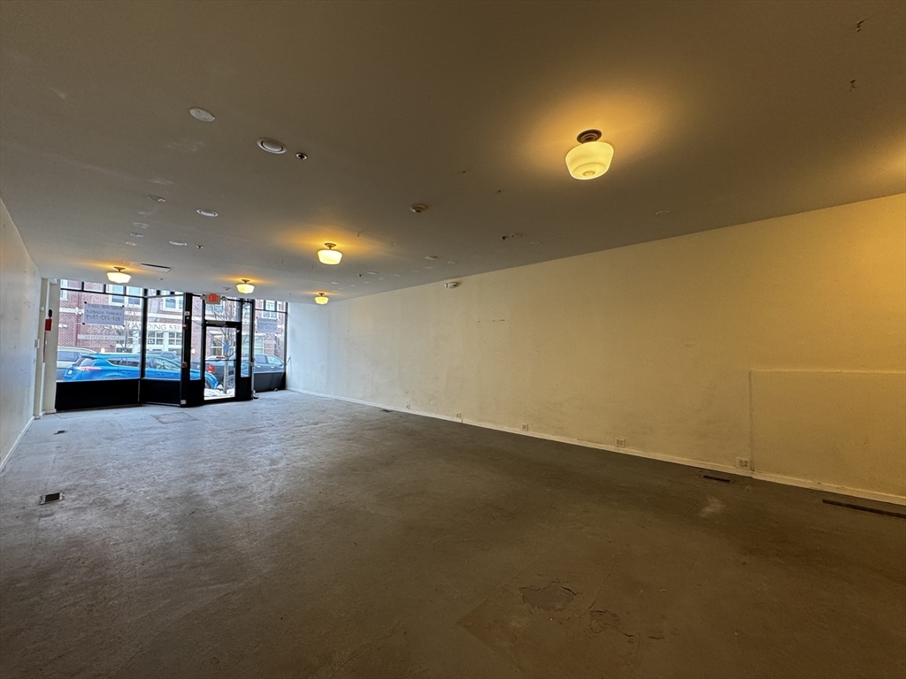 28-42 Commercial St # 28