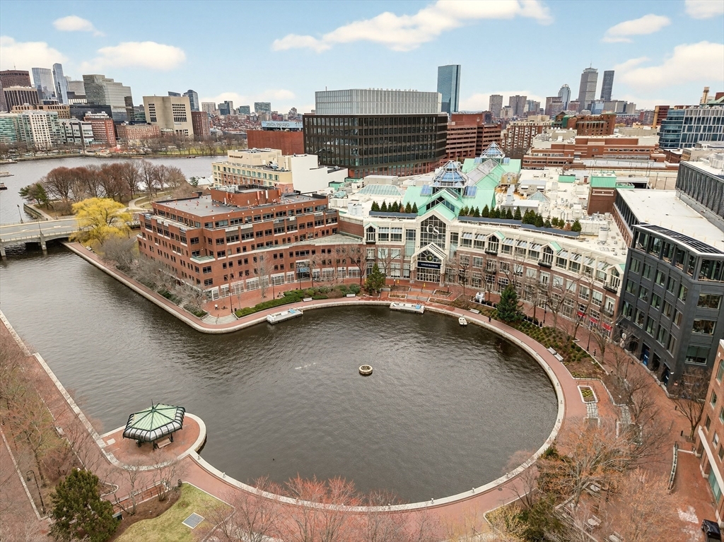 8-12 Museum Way # 1902