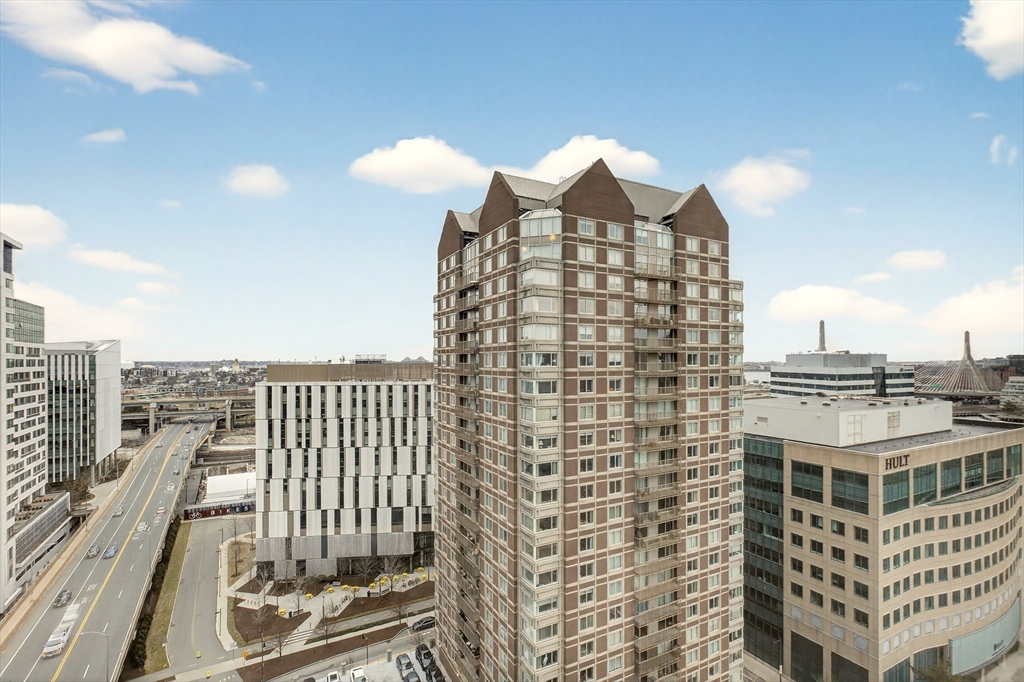 8-12 Museum Way # 1902