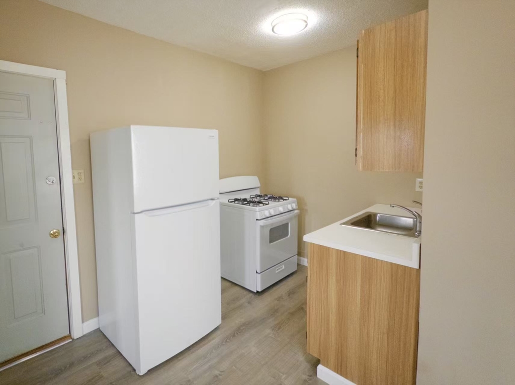 25 Oakland Ave # 3F